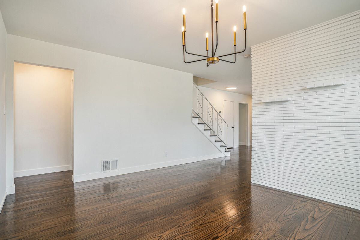 1380 Hansen Ave 