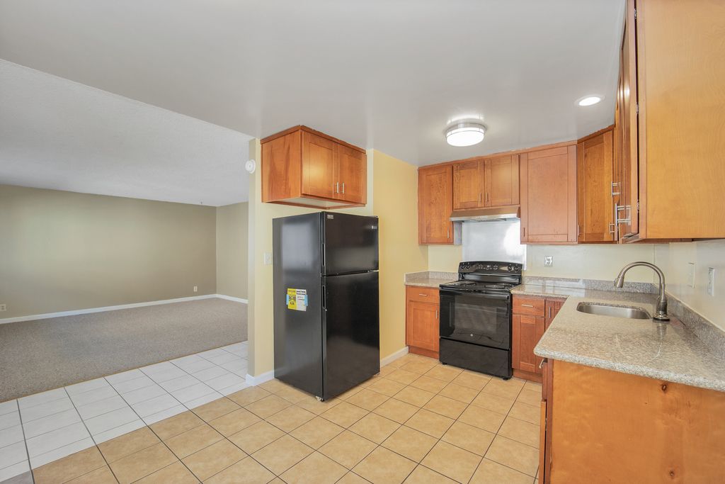 2111 Alameda Ave #D 