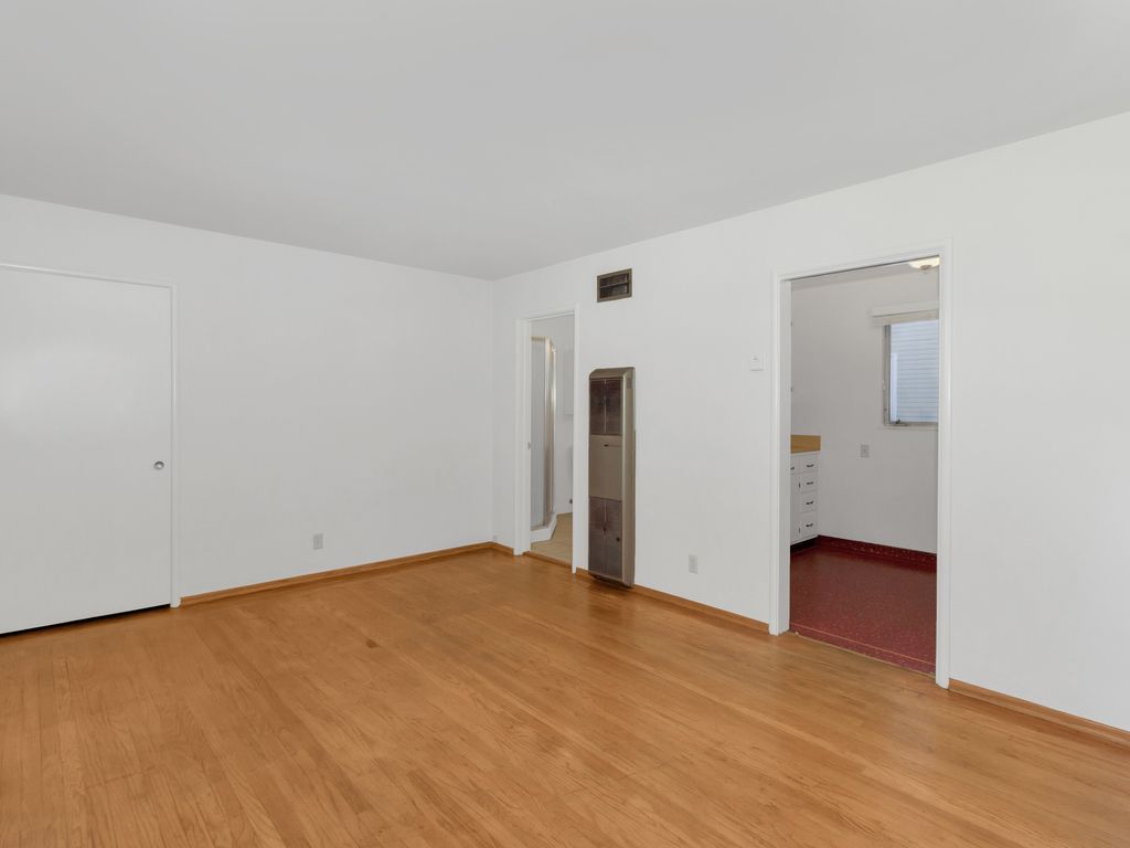 2145 Santa Clara Ave #E