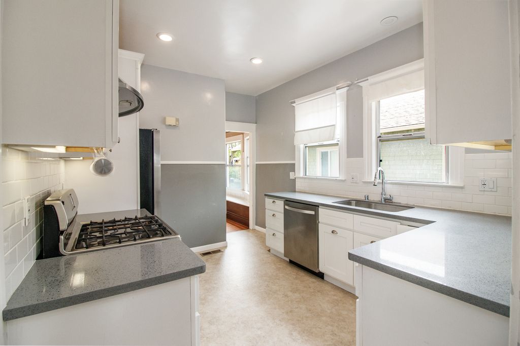 759 Haight Avenue