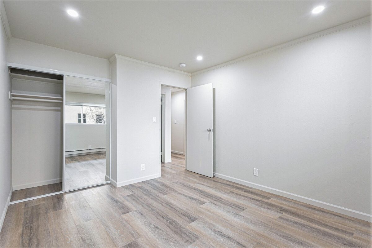 145 17th Street #208