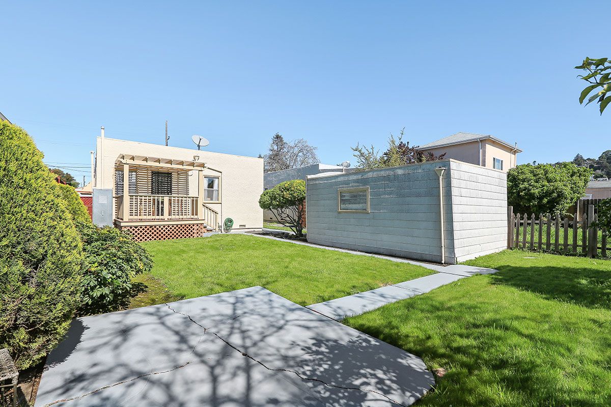 2654 Ritchie Street