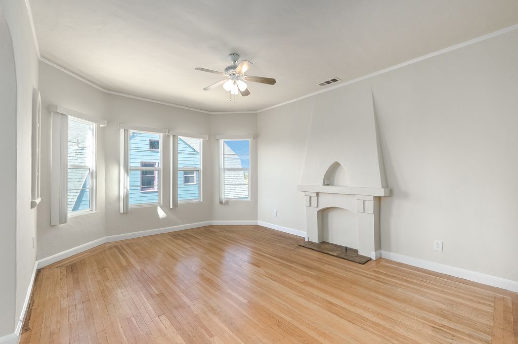 922 Chestnut St Apt #4