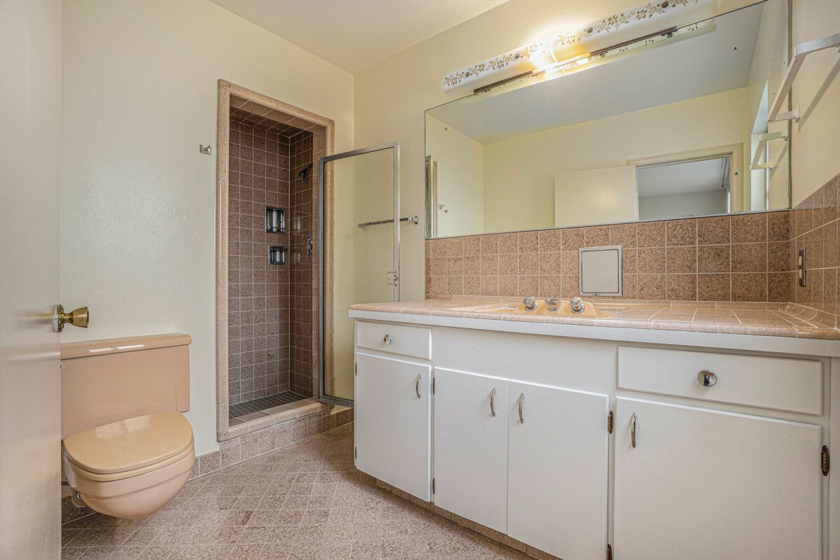 2002 Alameda Ave #1 