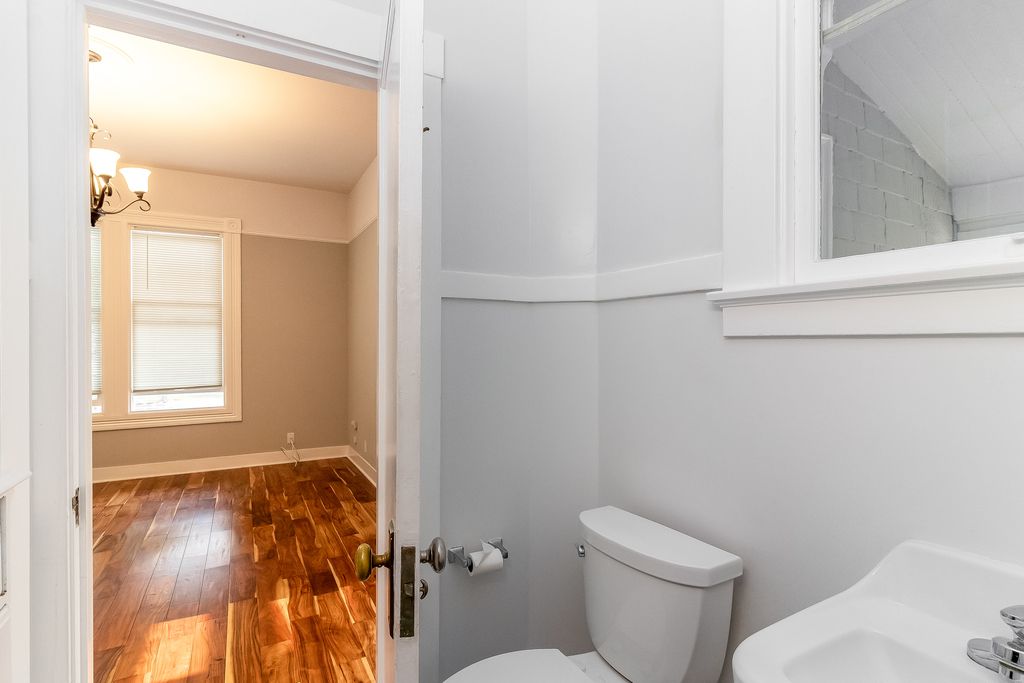 928 Lafayette Street #2 