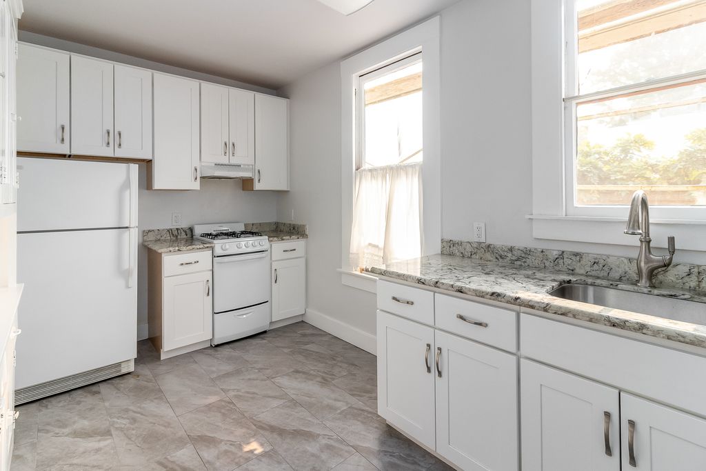 928 Lafayette Street #2 