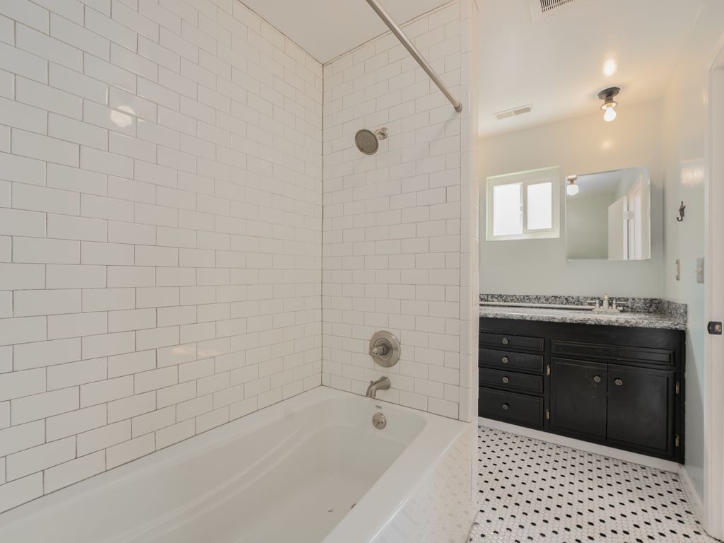 1615 Grand Street #A 