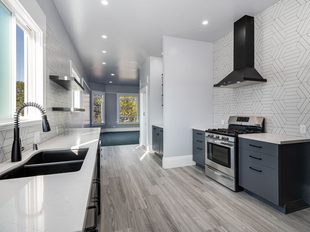 1524 Morton Street #2
