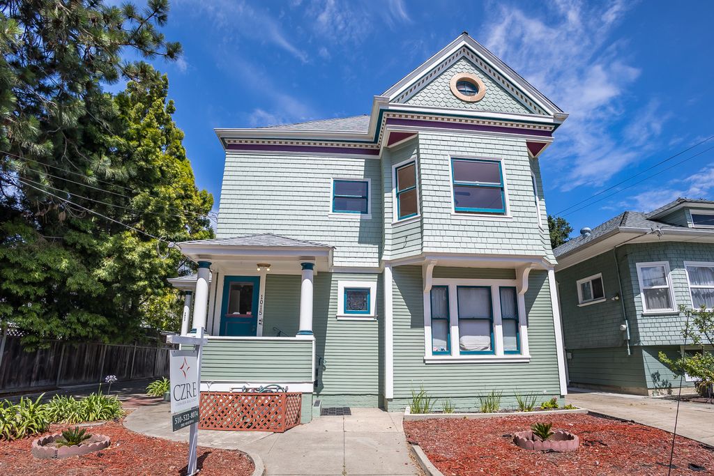 1015 Walnut Street #A