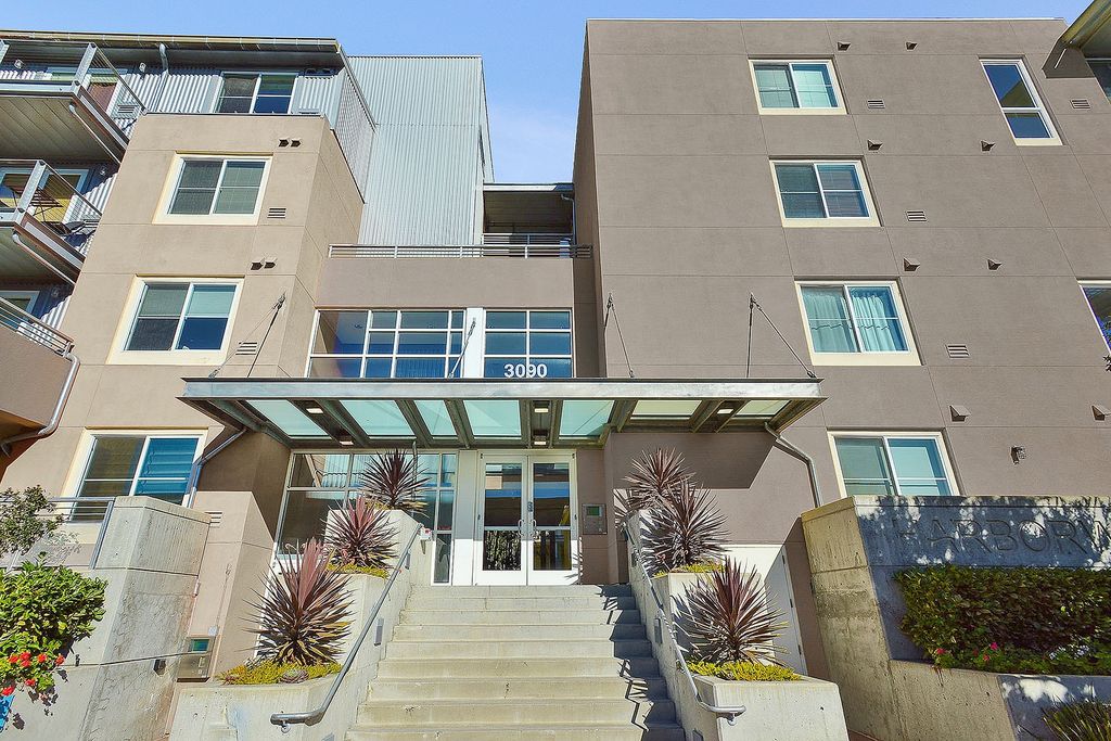 3090 Glascock Street #315