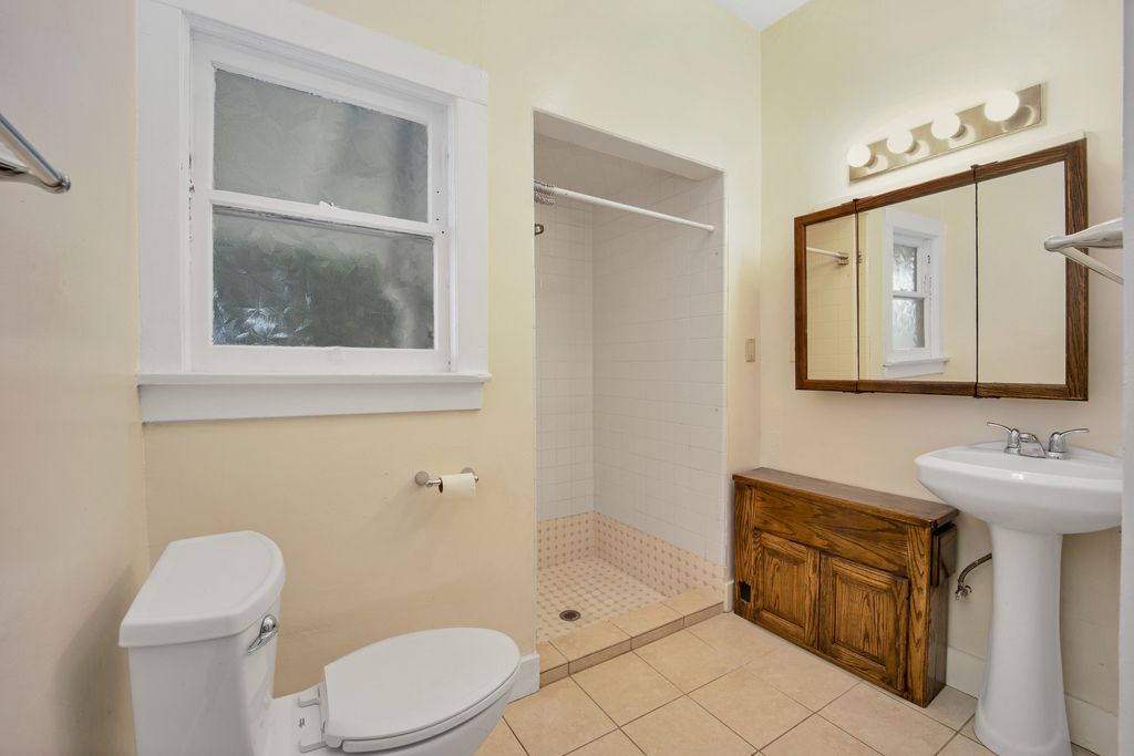 1545 Verdi Street #A