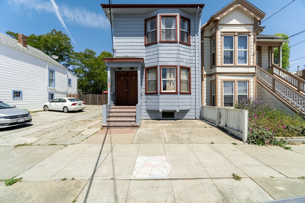 1217 Santa Clara #B