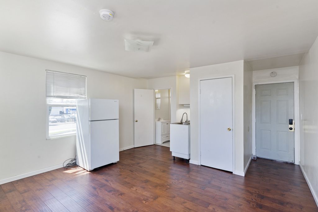 1715 Park St. #1 
