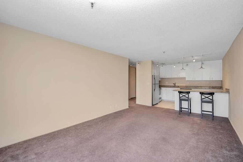 325 Lenox Ave #406