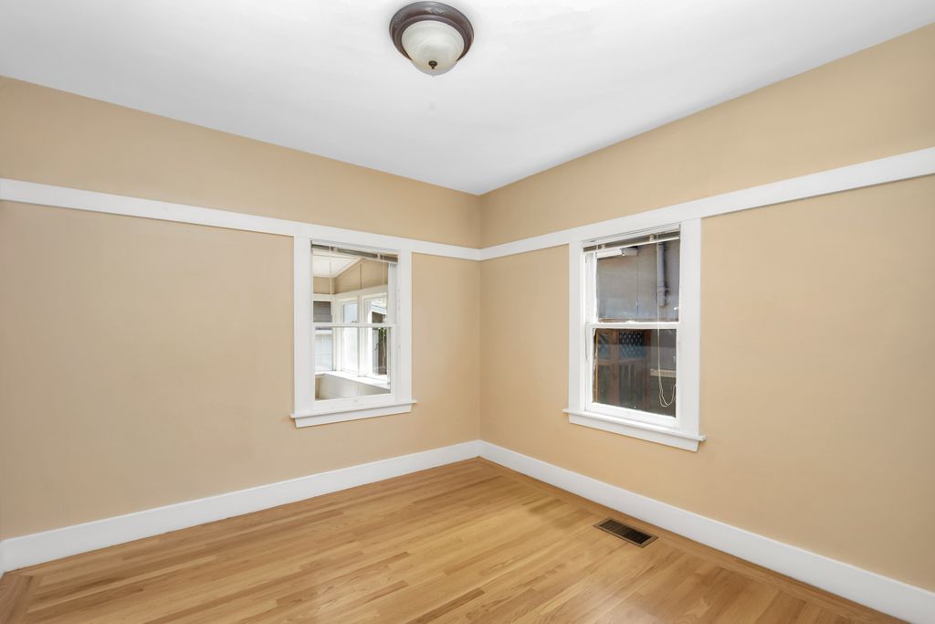 1630 Broadway