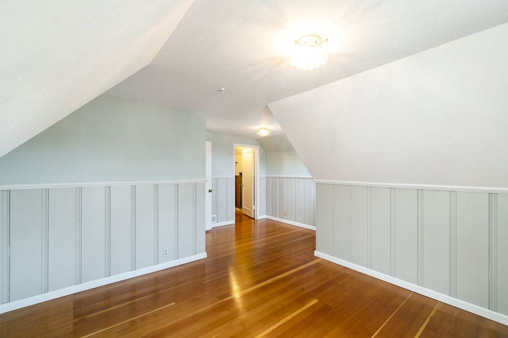 2807 Windsor Dr.