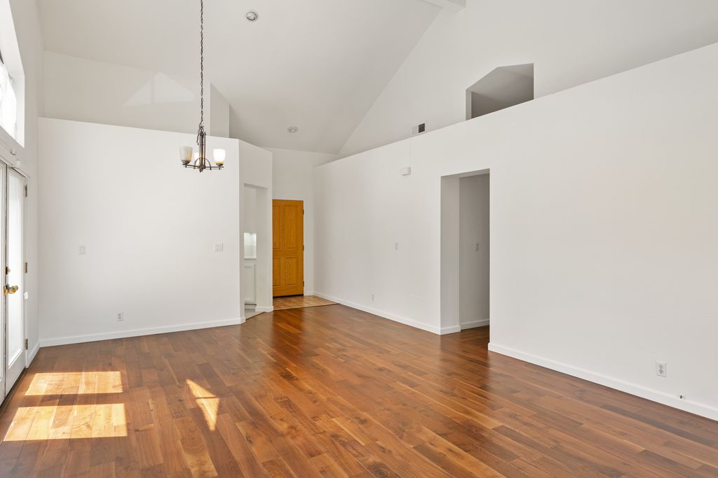 17 Lawrence Road