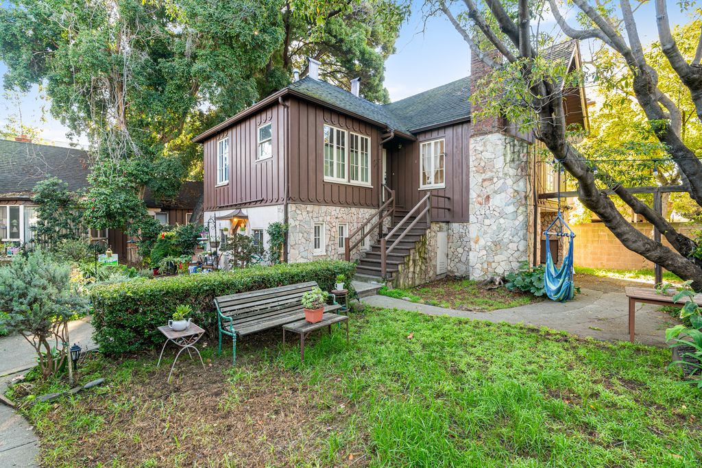 1426 Chestnut Street #4