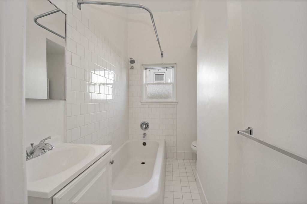 1535 Everett Street #2 