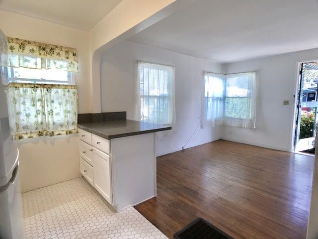 1537 Everett Street #2