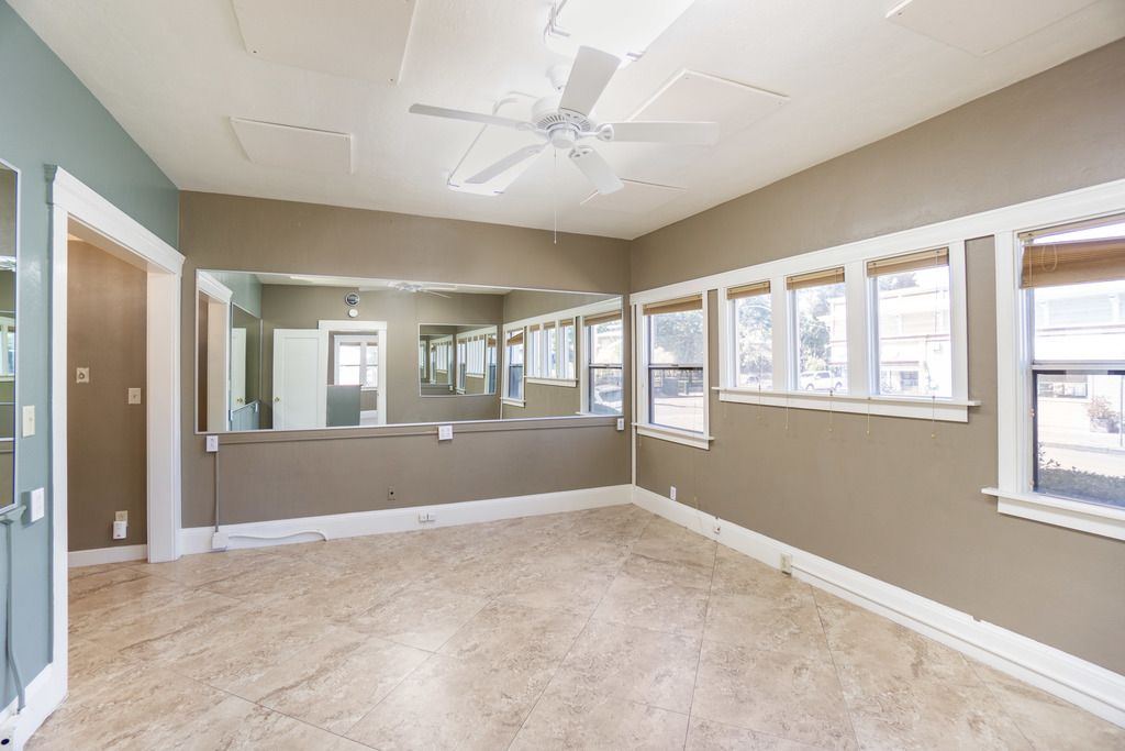3111 Santa Clara Ave