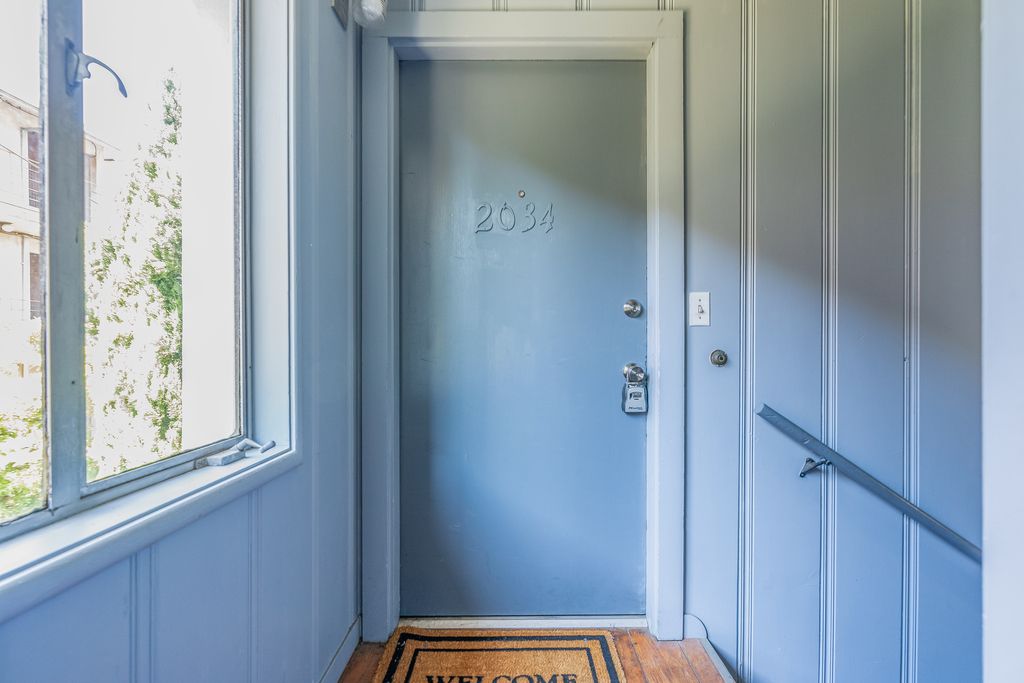 2034 Central Ave - Upper unit