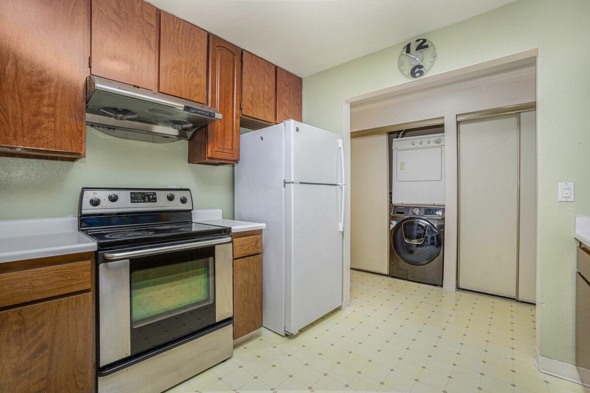 336 E. 15th Street #3