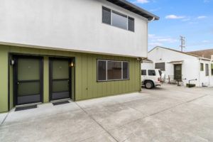 2237 Clinton Ave #B