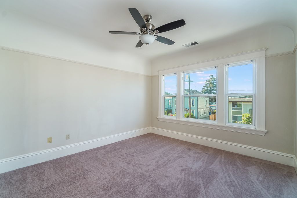 616 Santa Clara Ave 
