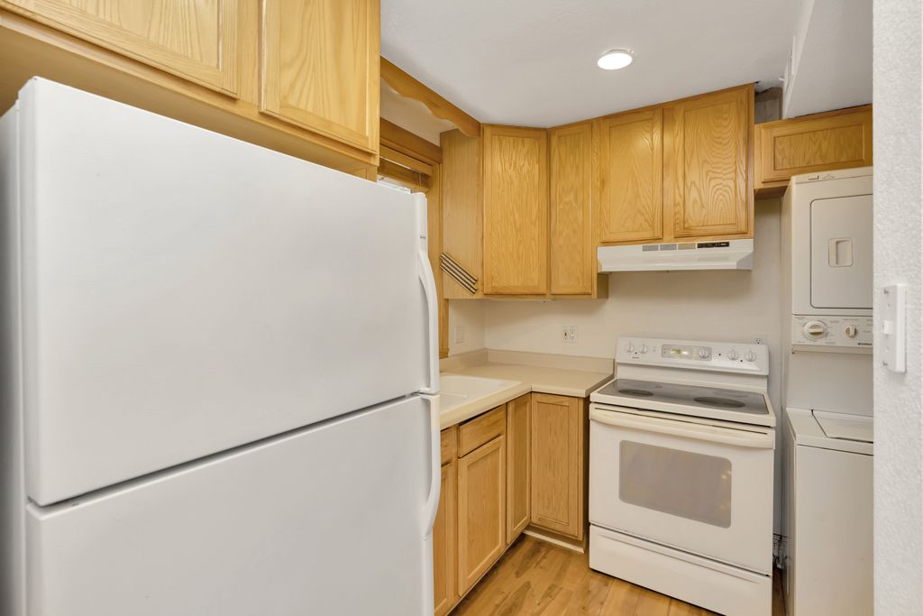 1723 St. Charles St  #B