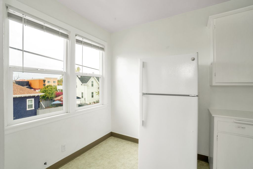 735 Lincoln Ave #B 