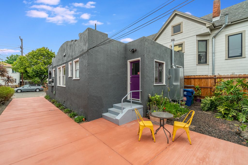 1014 Taylor Ave 