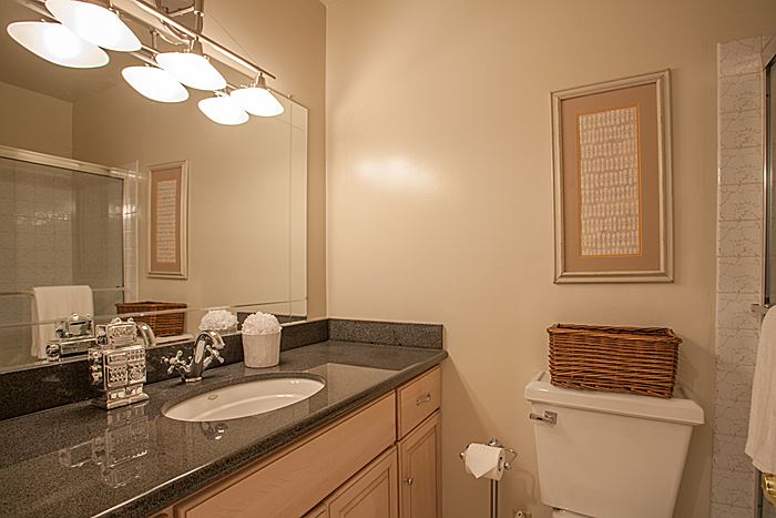 960 Shorepoint Court #204