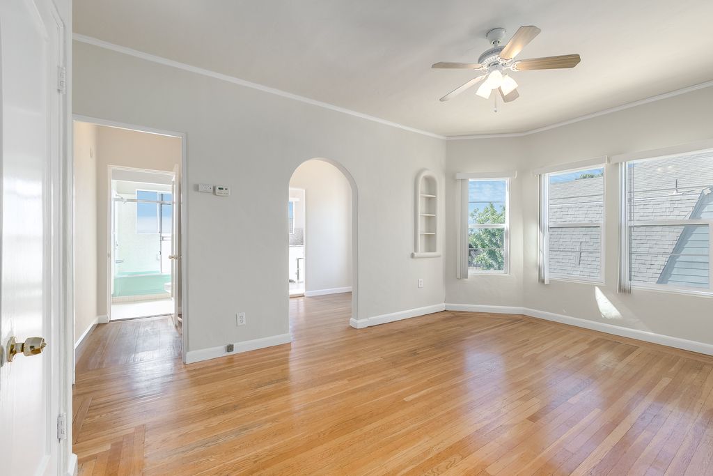922 Chestnut St Apt #4