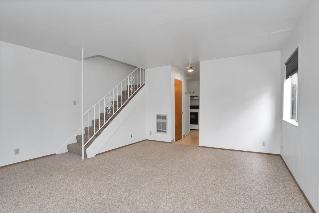 1175 Broadway #P