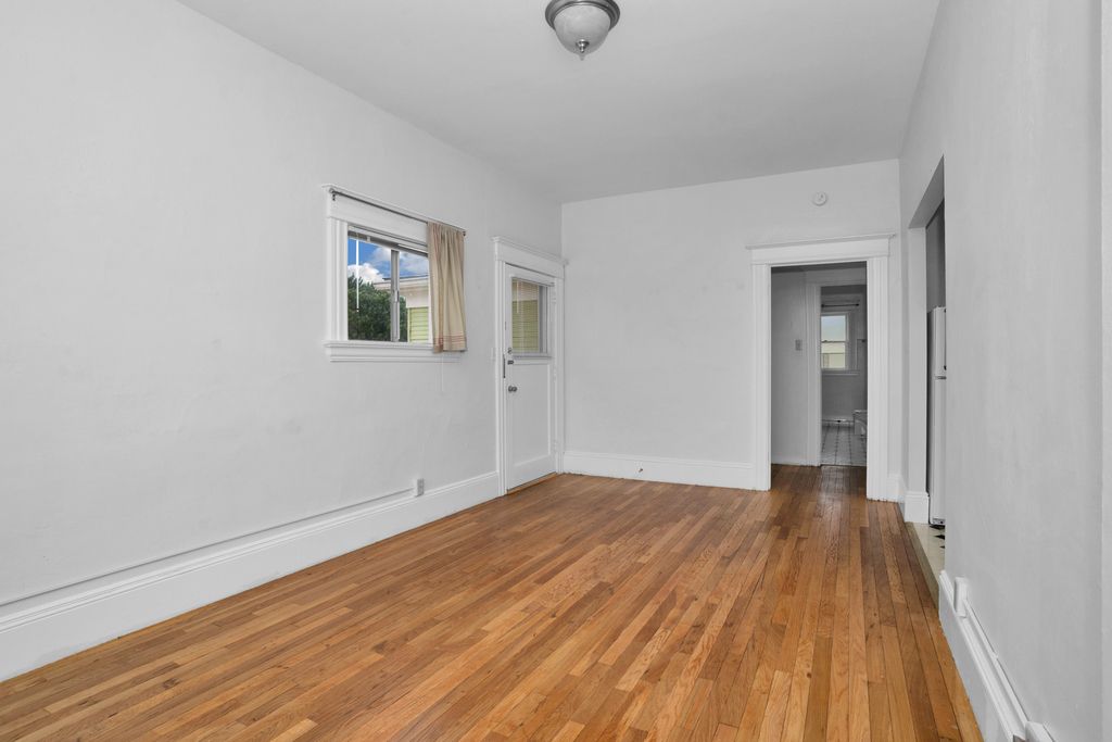 954 Park Street #C