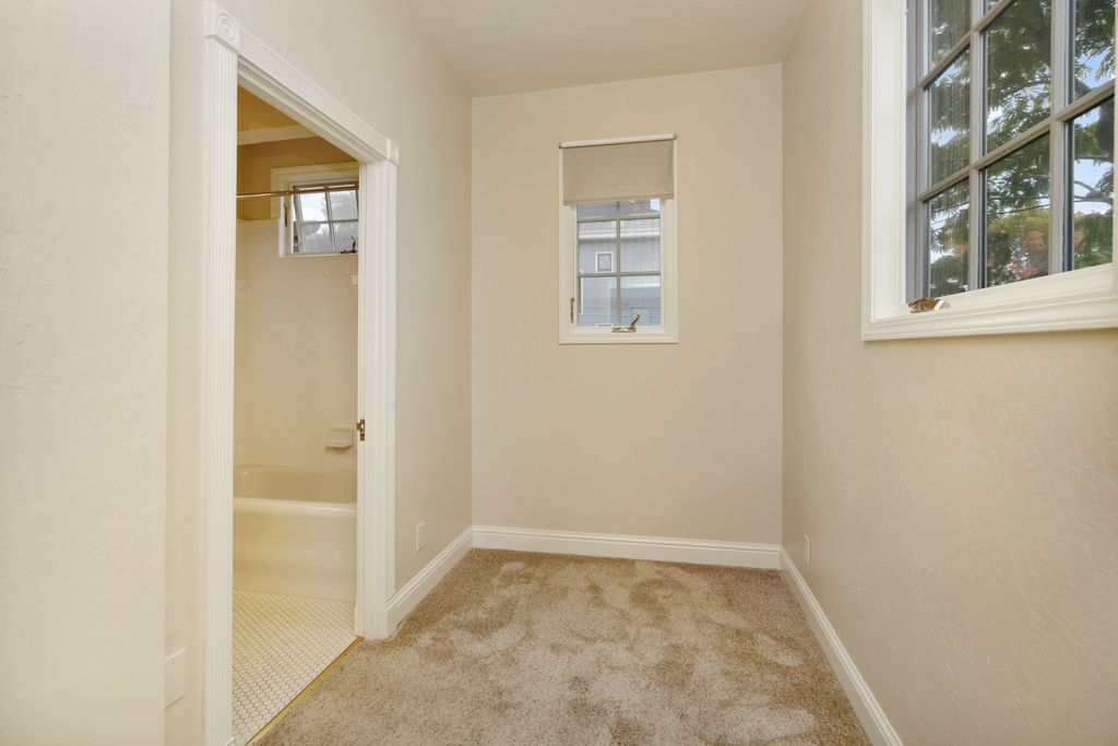 1236 Sherman St #2