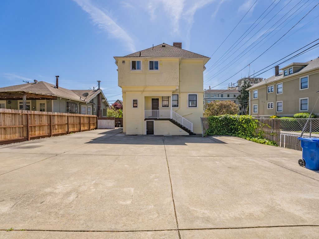 2103 Clinton Avenue #A