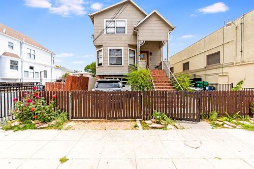 1214 Chestnut Street #A