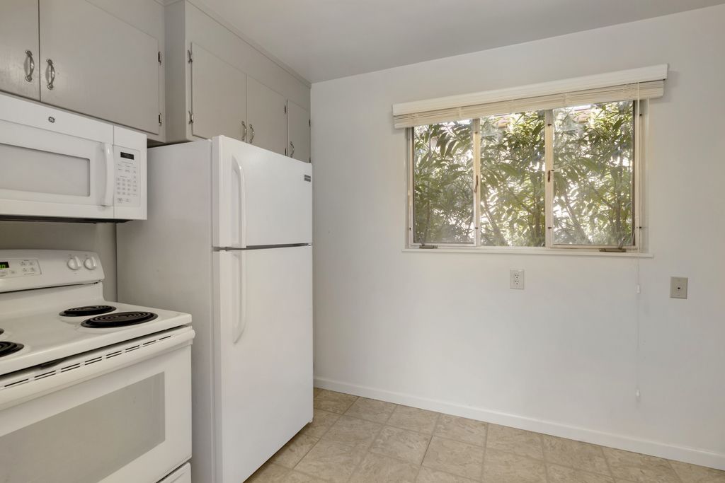 2145 Santa Clara Ave #K