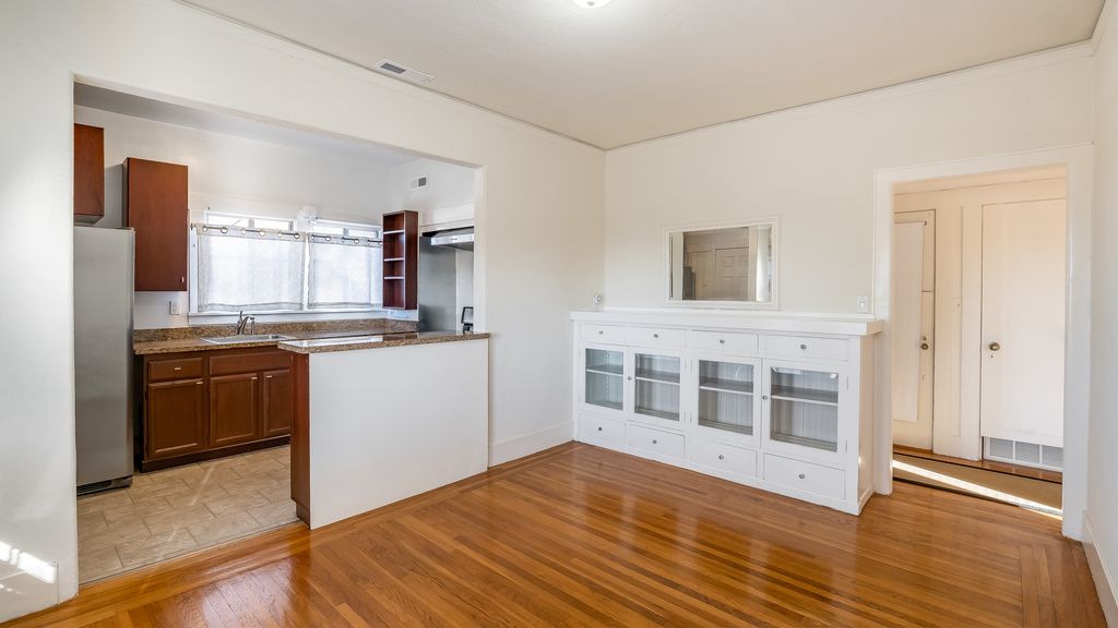 2156 Clinton Avenue #3