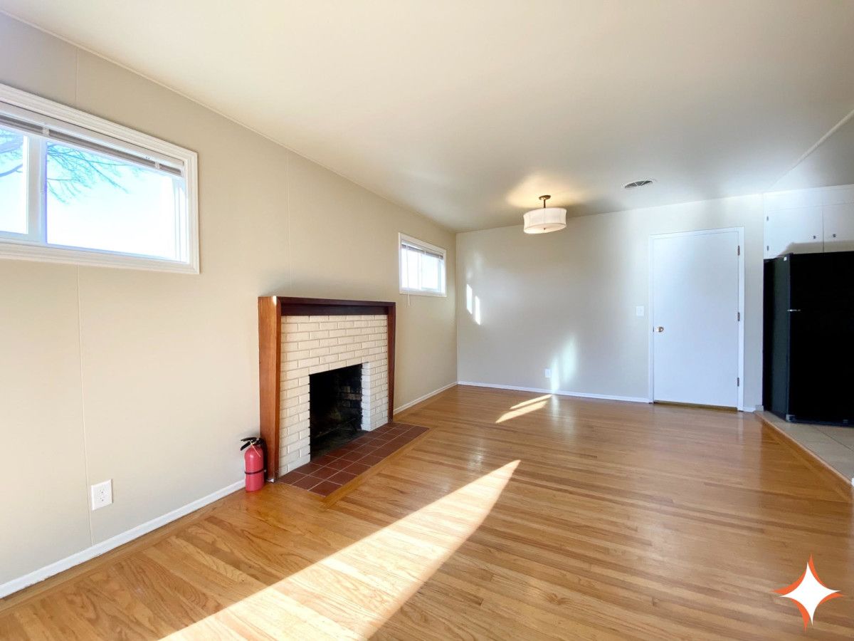 100 Dahila Drive