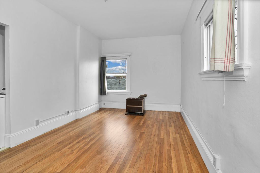 954 Park Street #C