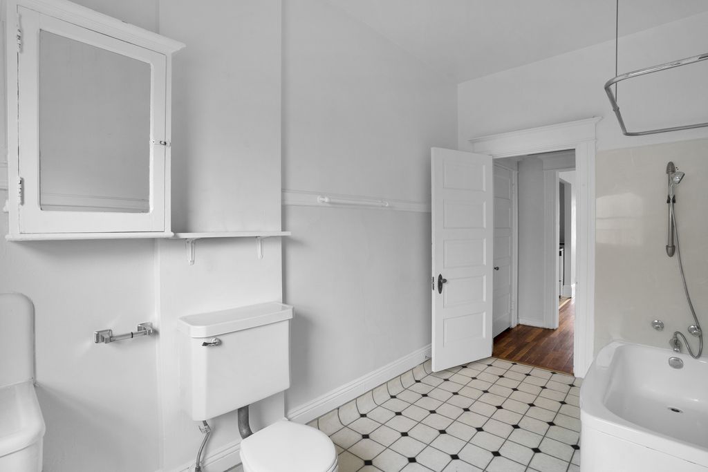 954 Park Street #C