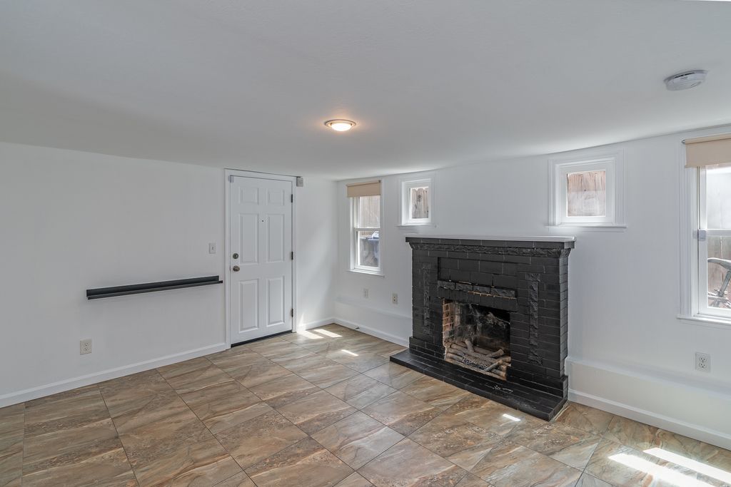 1308 Santa Clara Ave #B