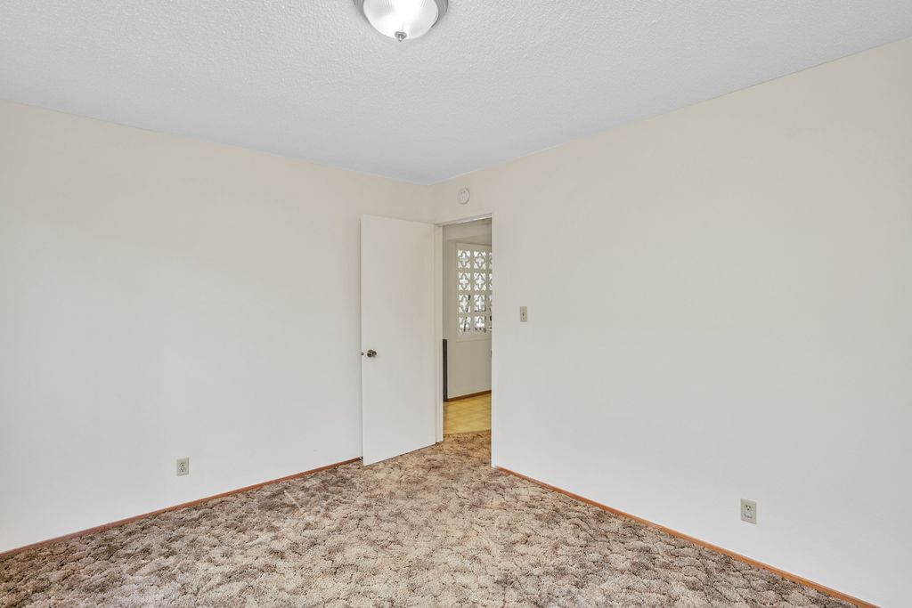 920 Taylor Ave #A