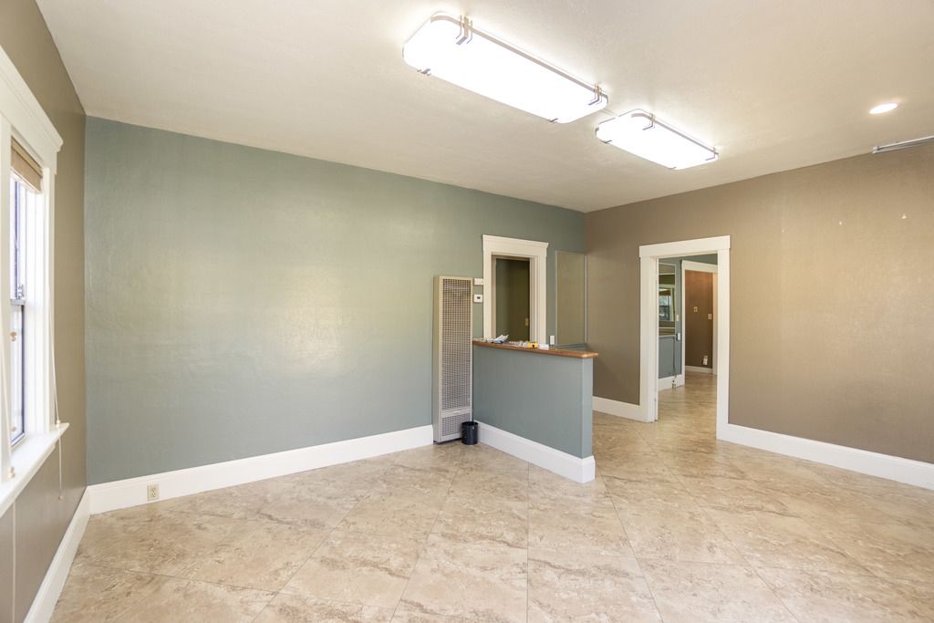 3111 Santa Clara Ave