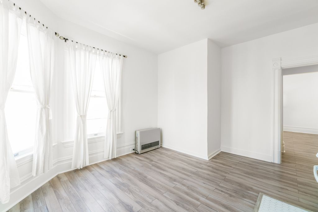 2103 Clinton Ave #C