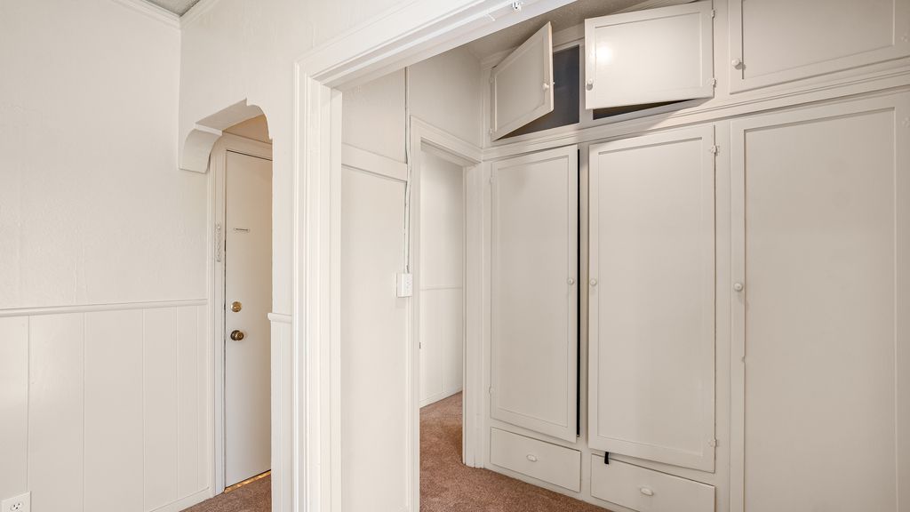 621 Central Ave #211