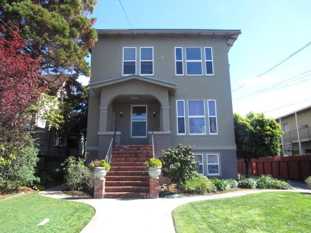 1162 Broadway 
